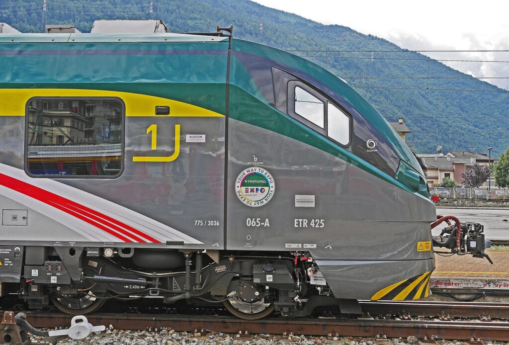 power end, railroad, regional transport, tirano, italy, elegant, modern, bogie, first class, regional train, trenord, trenitalia, expo milano, air suspension, tilting technology, electric locomotive, electric multiple unit, regional express, disc brakes, etr 425, etr425, station, final destination, design, bertone